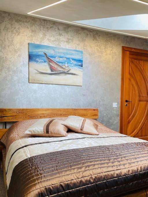 Brivibas - Wave, Free Privat Parking, Free Wifi, Self Check-in Appartement *